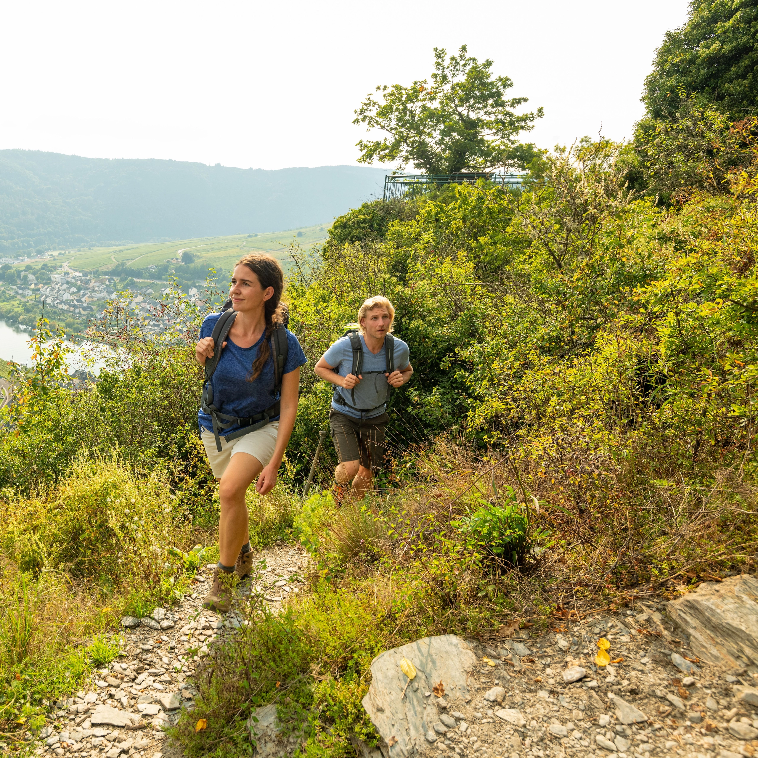 Auf dem Collis-Steilpfad Wanderabenteuer auf dem Klettersteig bei Zell